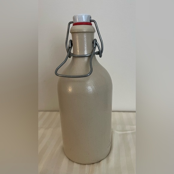 Vintage Hofbrauhaus Munchen German Beer Bottle MKM HB Stoneware w/Porcelain Cap - Picture 12 of 15